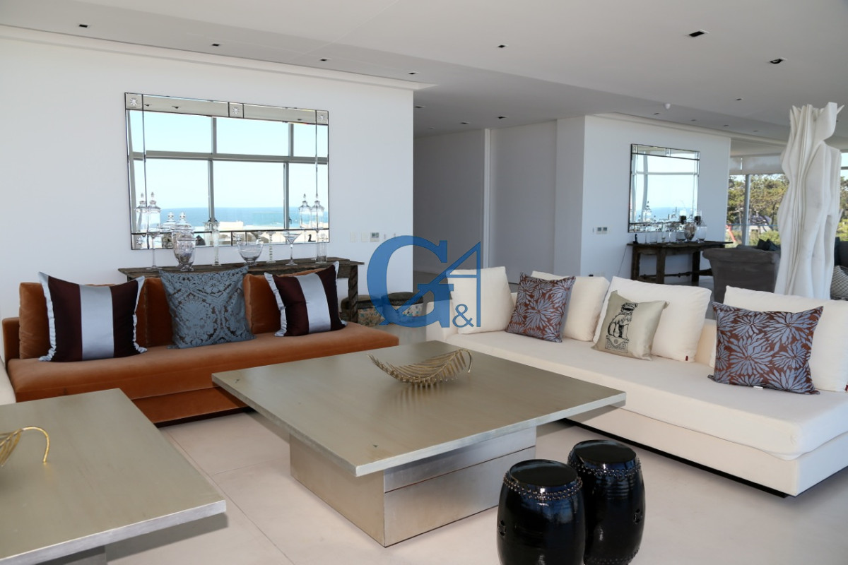 Apartamento ID.1565 - Playa Brava. Elegancia y Confort a Pasos del Mar