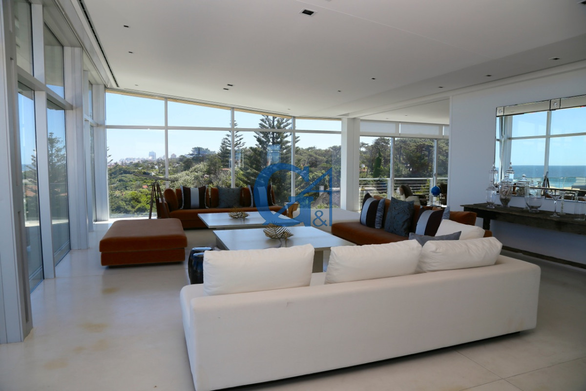 Apartamento ID.1565 - Playa Brava. Elegancia y Confort a Pasos del Mar