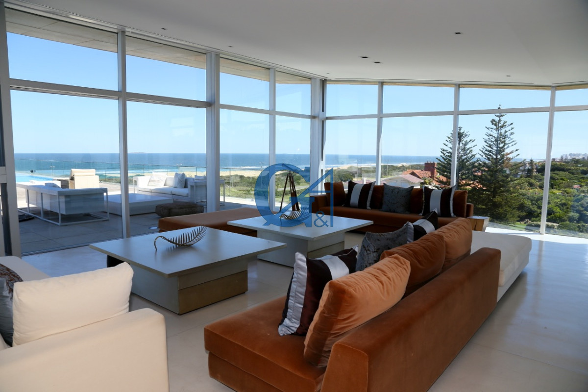 Apartamento ID.1565 - Playa Brava. Elegancia y Confort a Pasos del Mar