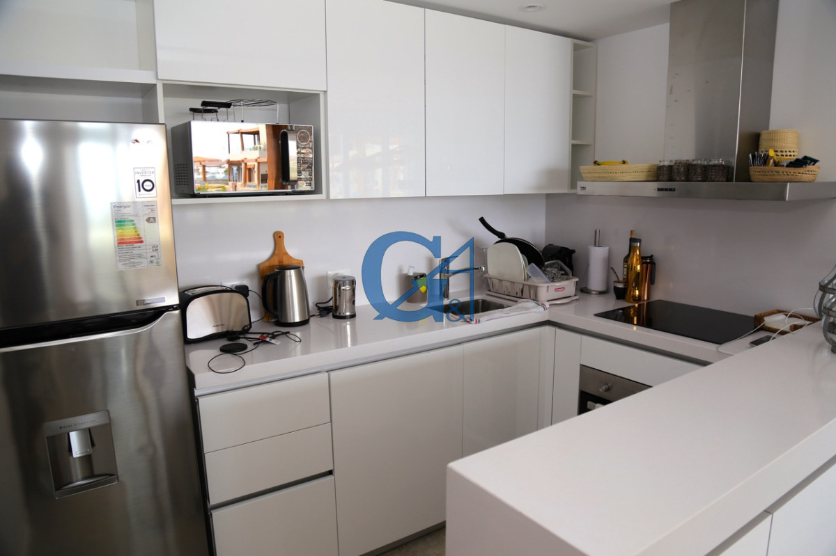 Apartamento ID.1993 - Frente al Mar en La Barra: Un Estilo de Vida Inigualable