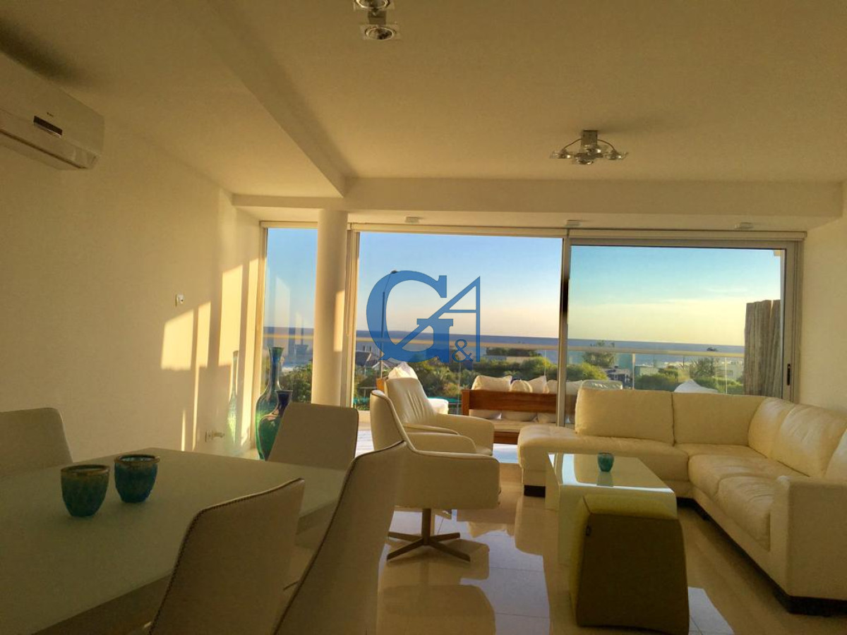Apartamento ID.2036 - Edificio moderno con servicios y frente al mar