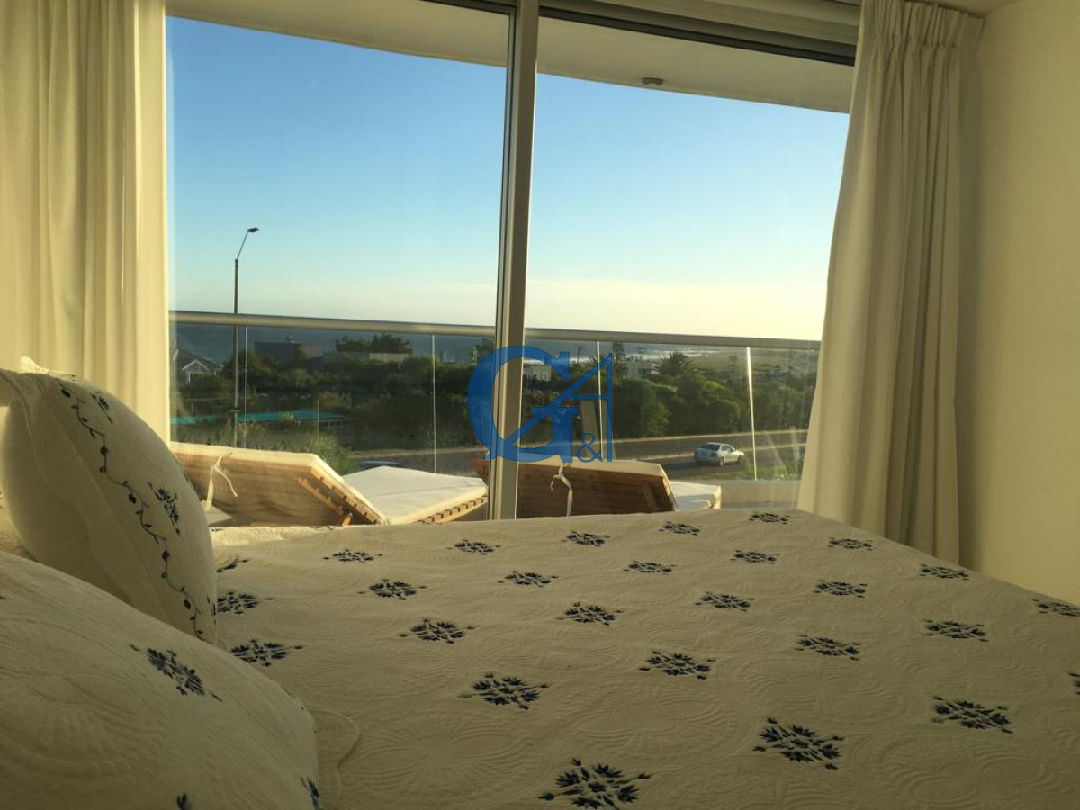 Apartamento ID.2036 - Edificio moderno con servicios y frente al mar