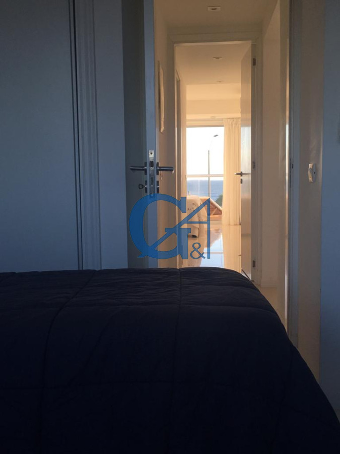 Apartamento ID.2036 - Edificio moderno con servicios y frente al mar