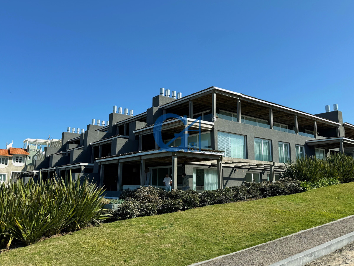 Apartamento ID.2096 - Apartamento moderno sobre playa Montoya
