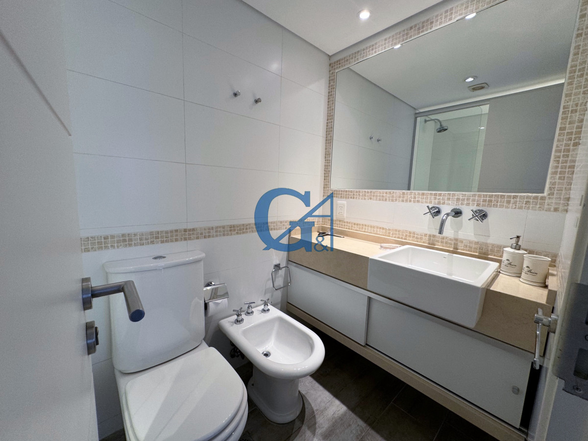 Apartamento ID.2096 - Apartamento moderno sobre playa Montoya