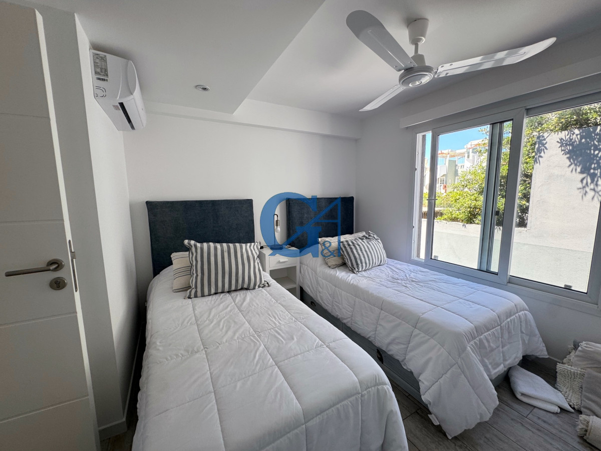 Apartamento ID.2096 - Apartamento moderno sobre playa Montoya
