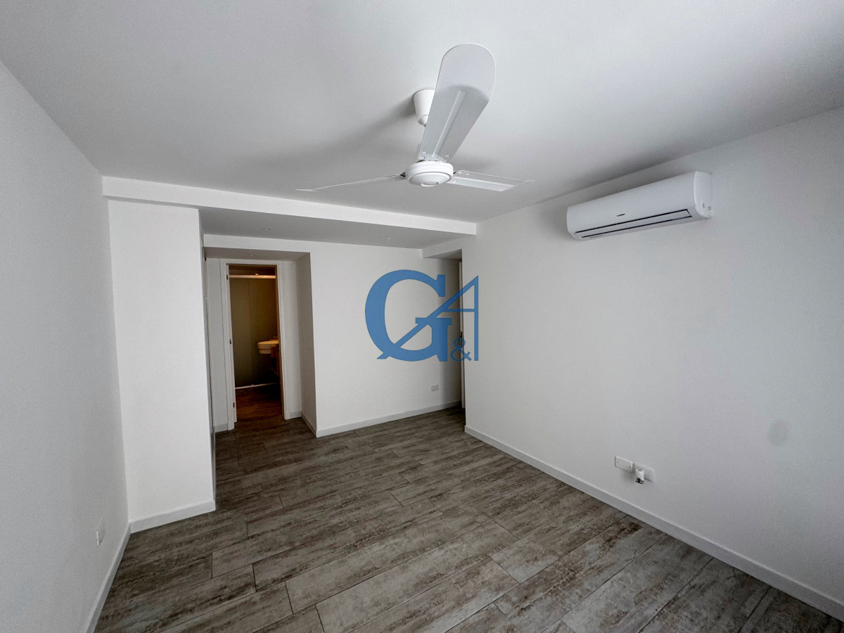 Apartamento ID.2096 - Apartamento moderno sobre playa Montoya