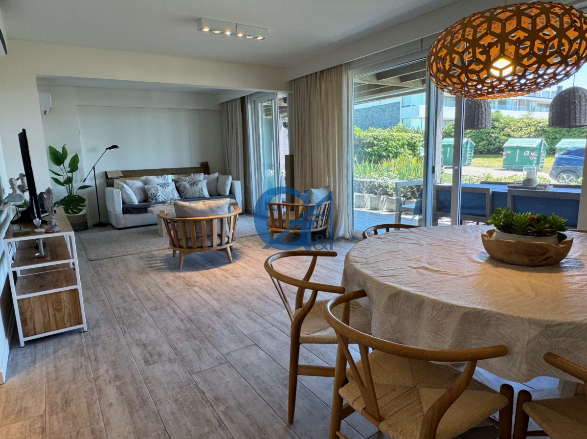 Apartamento ID.2096 - Apartamento moderno sobre playa Montoya