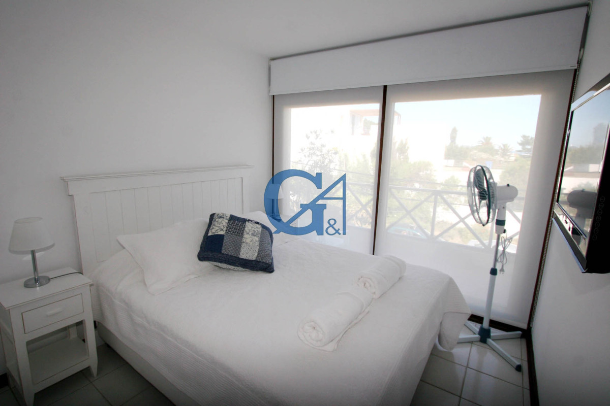 Apartamento ID.748 - Tu Refugio en La Barra: A Pasos del Mar