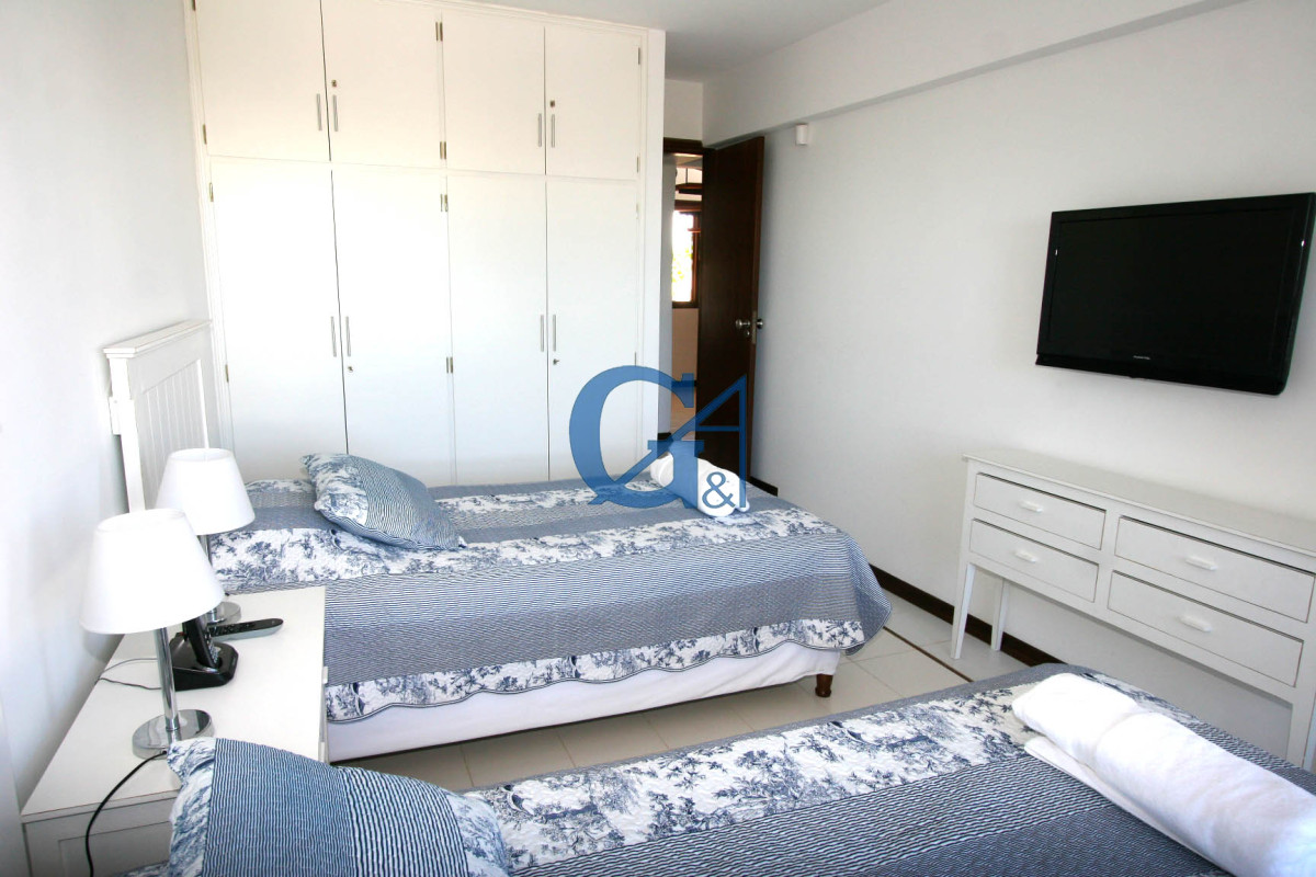 Apartamento ID.748 - Tu Refugio en La Barra: A Pasos del Mar