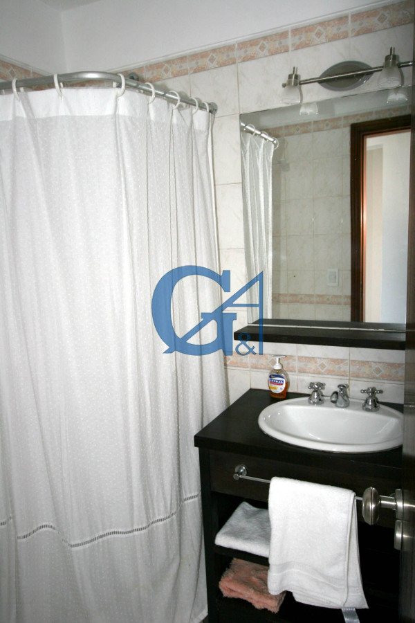 Apartamento ID.748 - Tu Refugio en La Barra: A Pasos del Mar