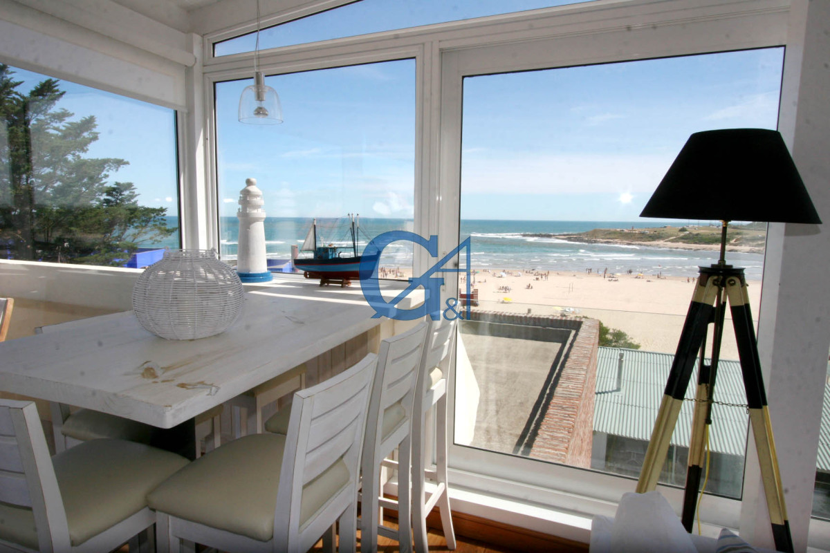 Apartamento ID.748 - Tu Refugio en La Barra: A Pasos del Mar