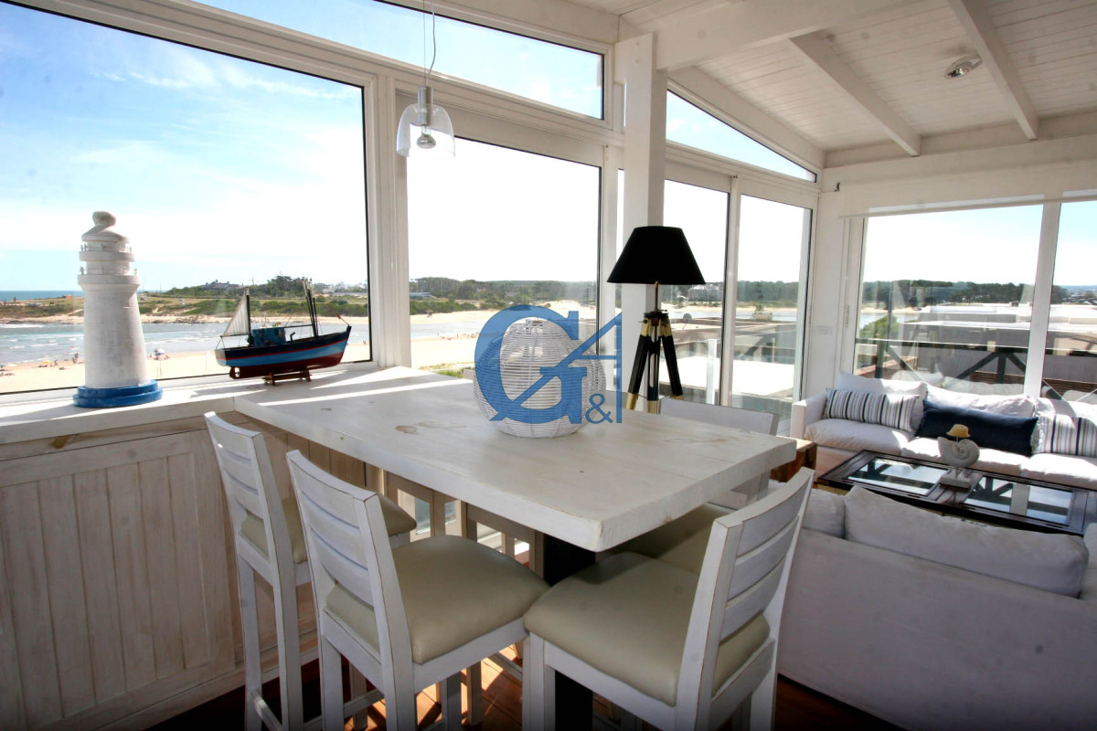 Apartamento ID.748 - Tu Refugio en La Barra: A Pasos del Mar