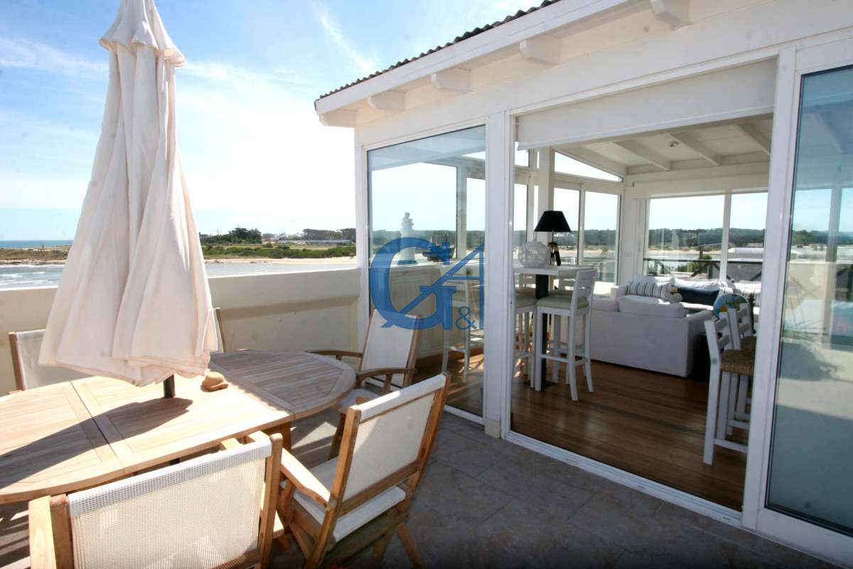 Apartamento ID.748 - Tu Refugio en La Barra: A Pasos del Mar