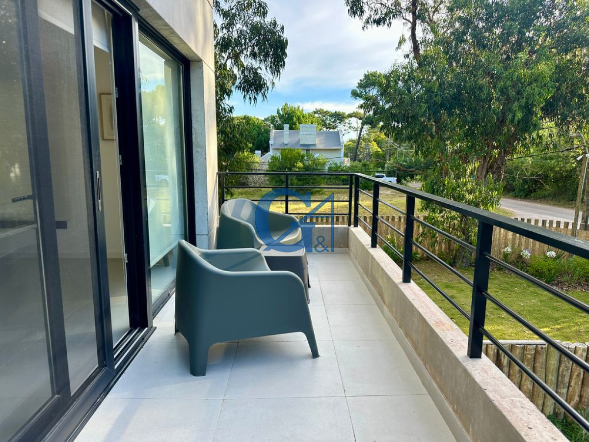 Apartamento ID.15718 - Tu Refugio Perfecto en La Barra: Un Apartamento para Disfrutar Todo el Año
