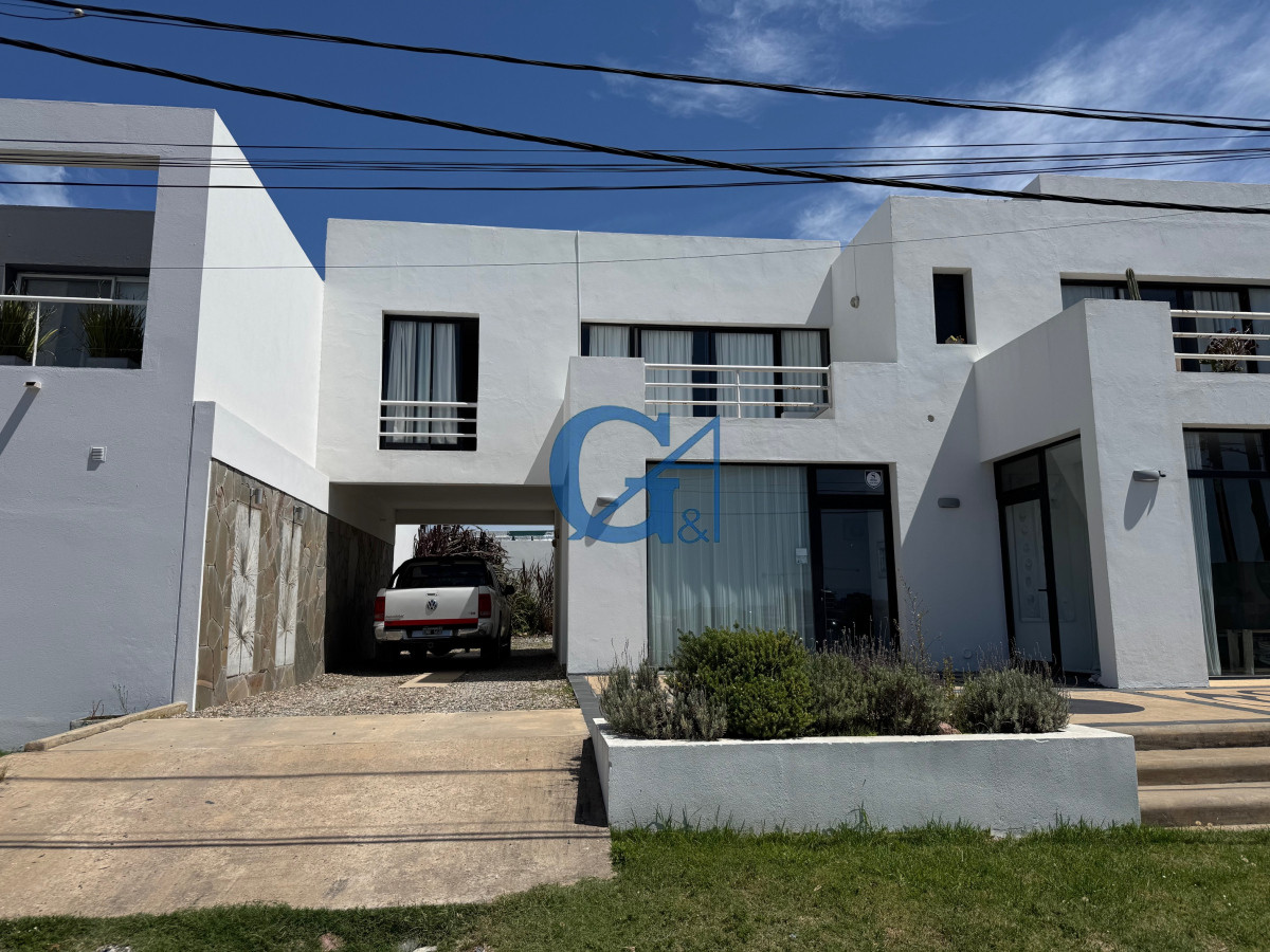 Apartamento ID.15695 - Manantiales con vista al mar