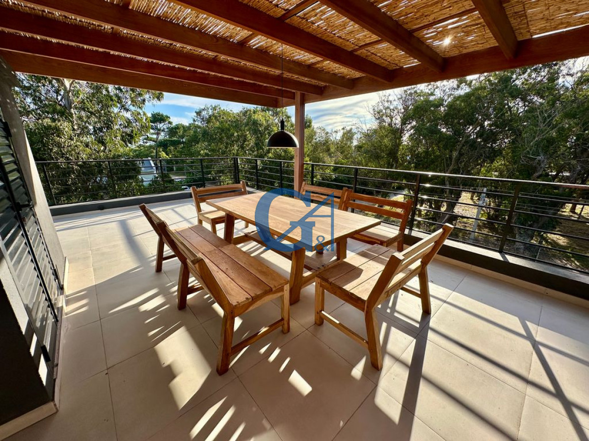 Apartamento ID.15718 - Tu Refugio Perfecto en La Barra: Un Apartamento para Disfrutar Todo el Año