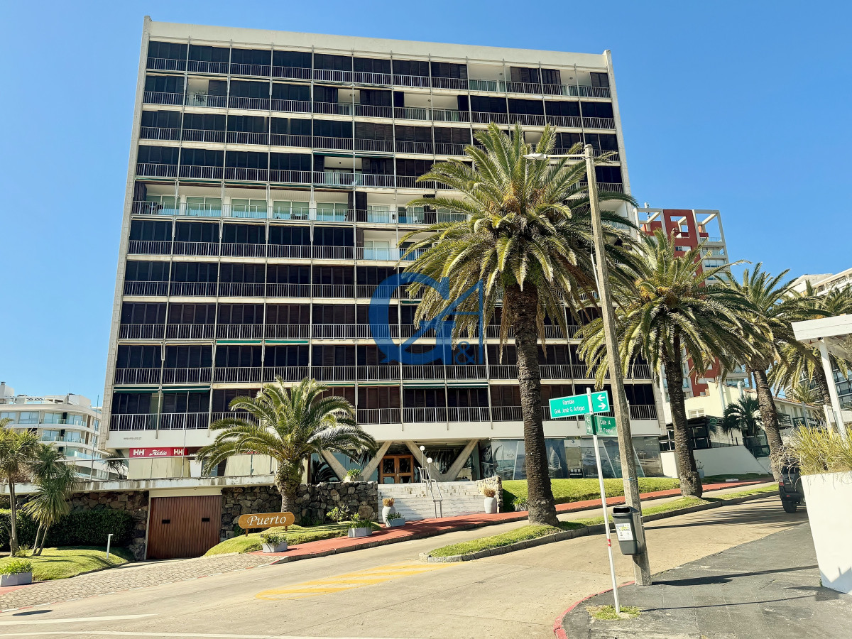 Apartamento ID.15705 - Vista maravillosa al Puerto de Punta del Este