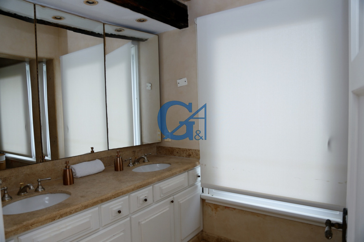 Casa ID.15714 - Descubre la esencia de la vida costera en esta espectacular casa en Punta Piedras