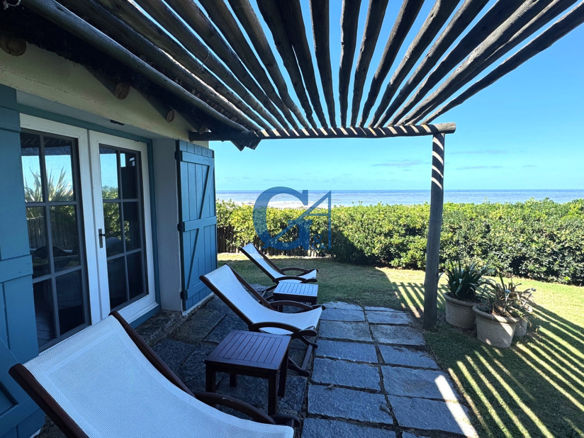 Casa ID.794 - Frente al mar en el corazón de La Barra