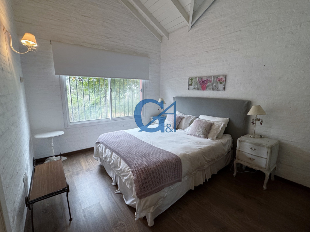 Casa ID.1378 - Elegancia y Confort a Pasos del Mar