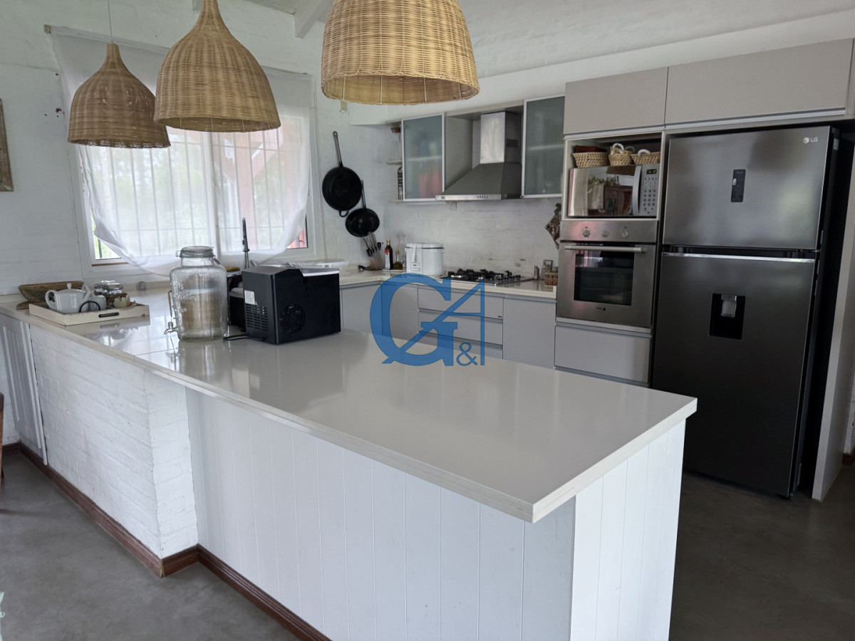 Casa ID.1378 - Elegancia y Confort a Pasos del Mar