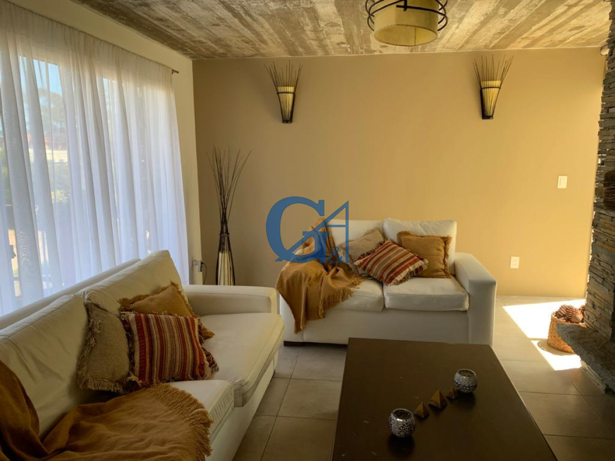 Casa ID.1820 - Casa en La Barra, Montoya