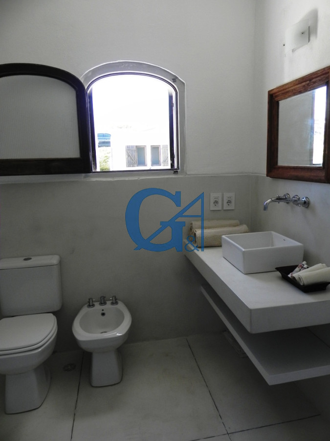 Casa ID.1429 - Casa en La Barra, La Barra