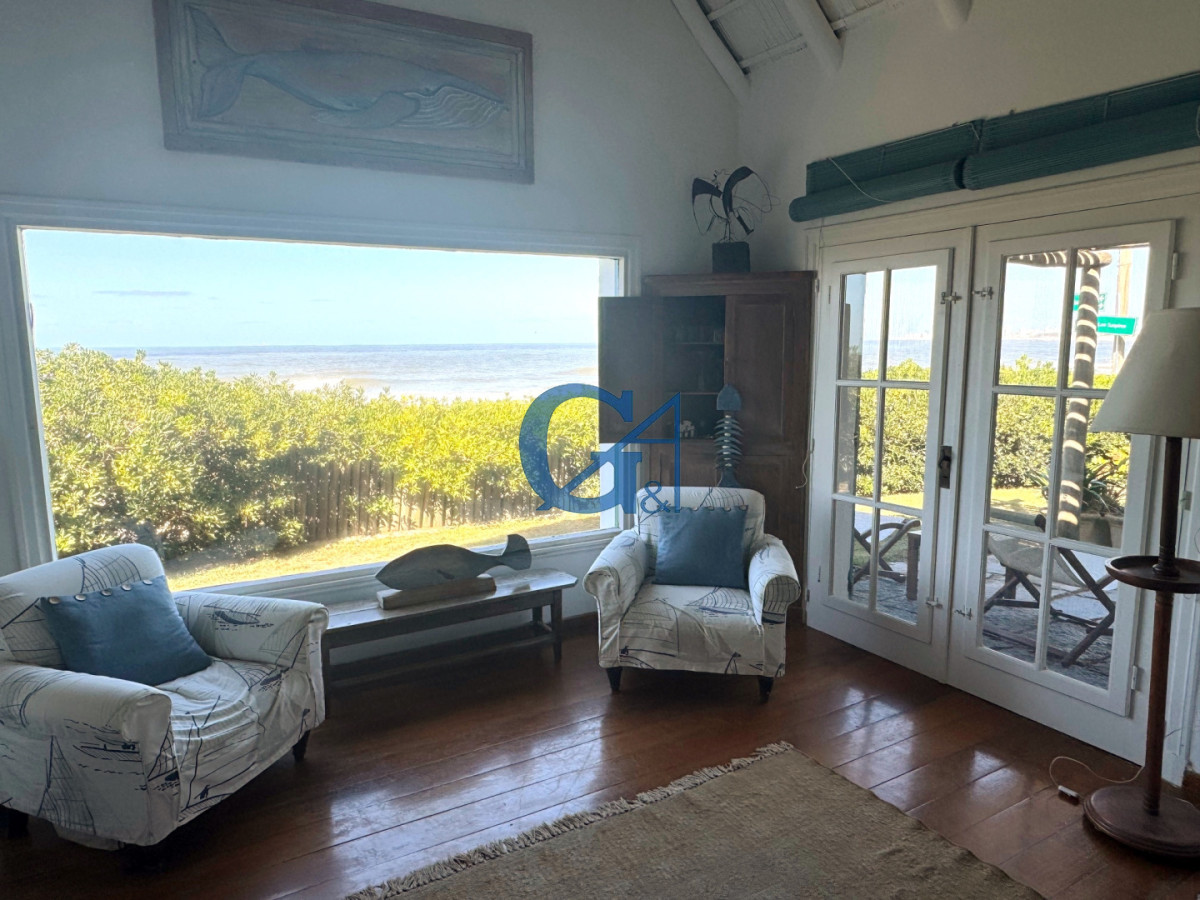 Casa ID.794 - Frente al mar en el corazón de La Barra