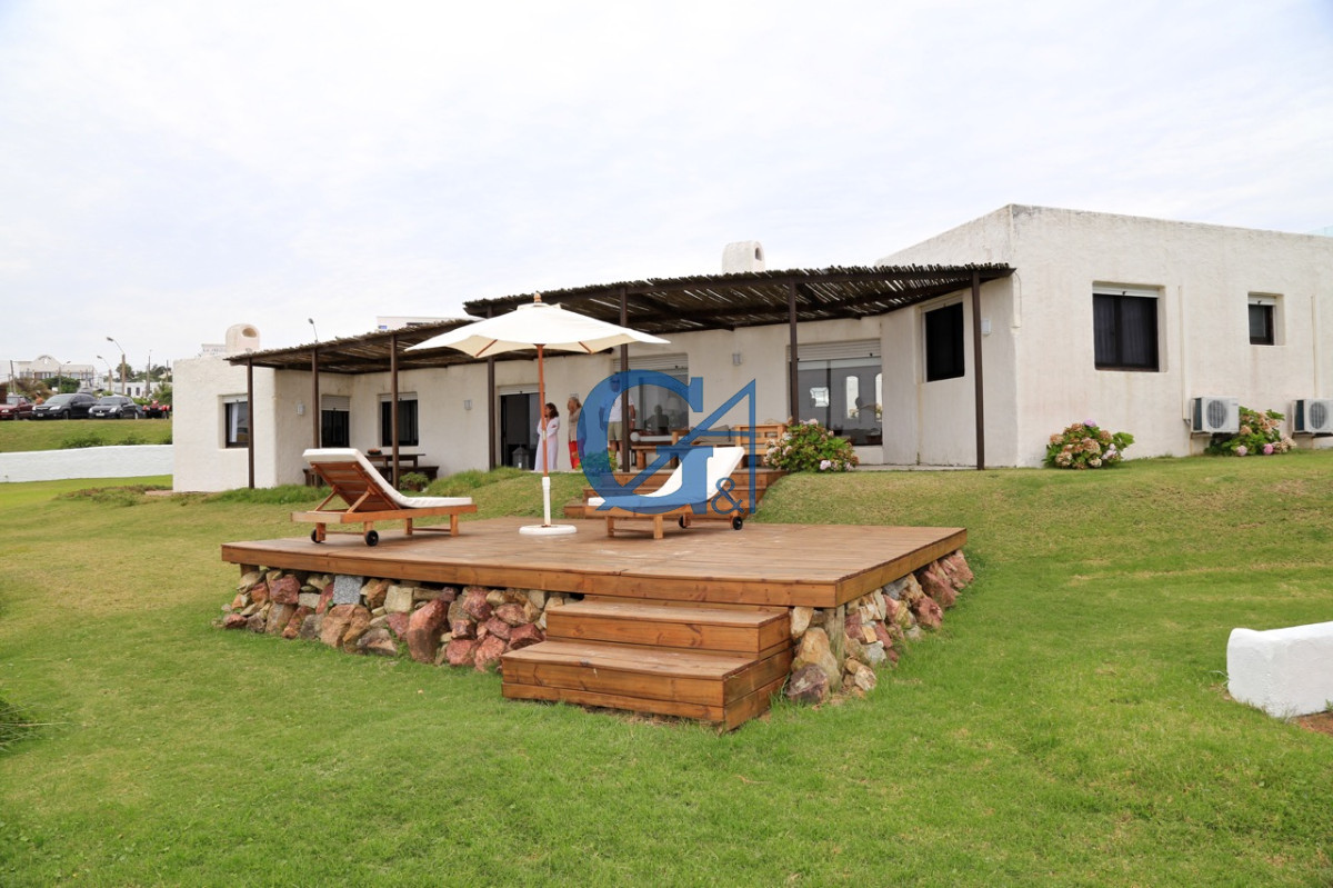Casa ID.1429 - Casa en La Barra, La Barra