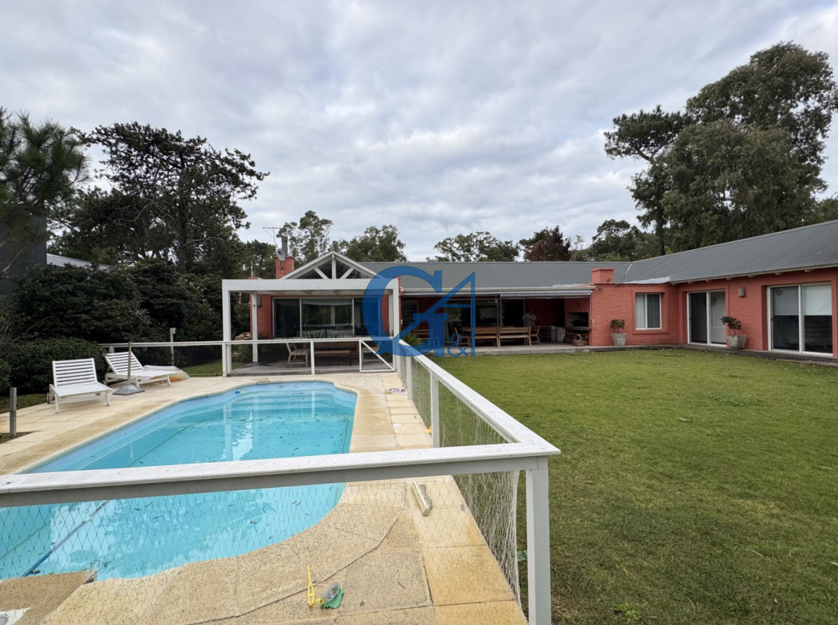 Casa ID.1378 - Elegancia y Confort a Pasos del Mar