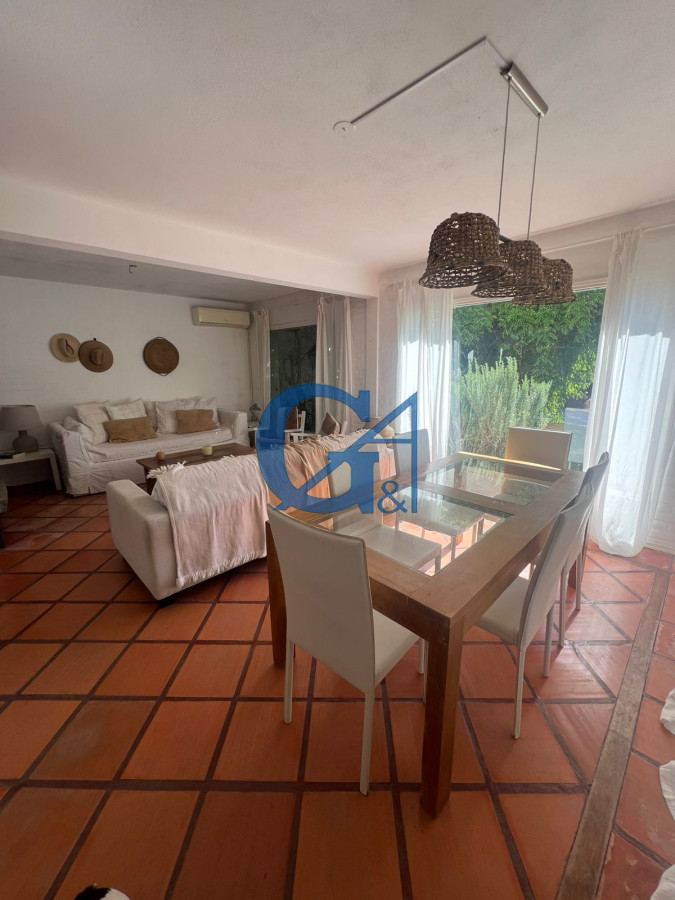 Casa ID.2085 - El Tesoro, a pasos del Mar
