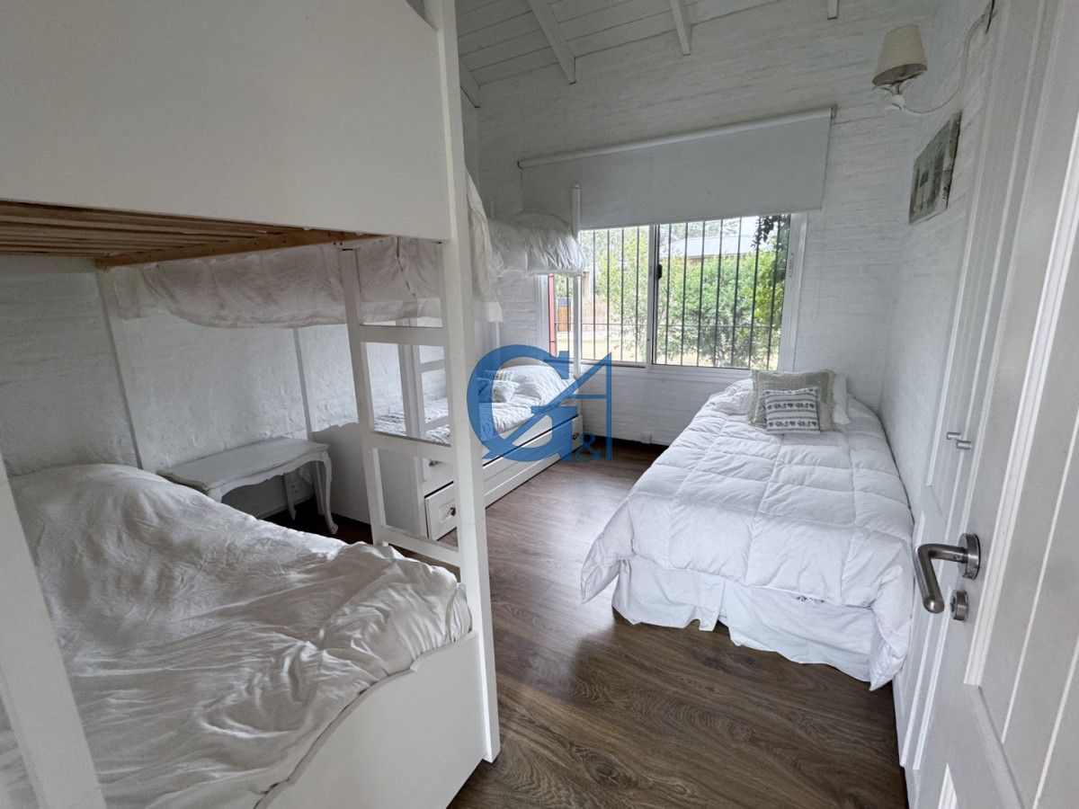 Casa ID.1378 - Elegancia y Confort a Pasos del Mar