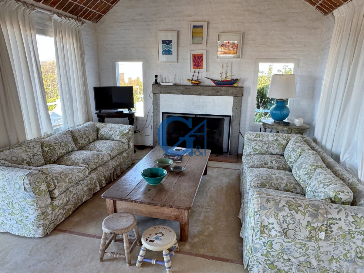Casa ID.288 - Elegancia y Comodidad a Pasos del Mar