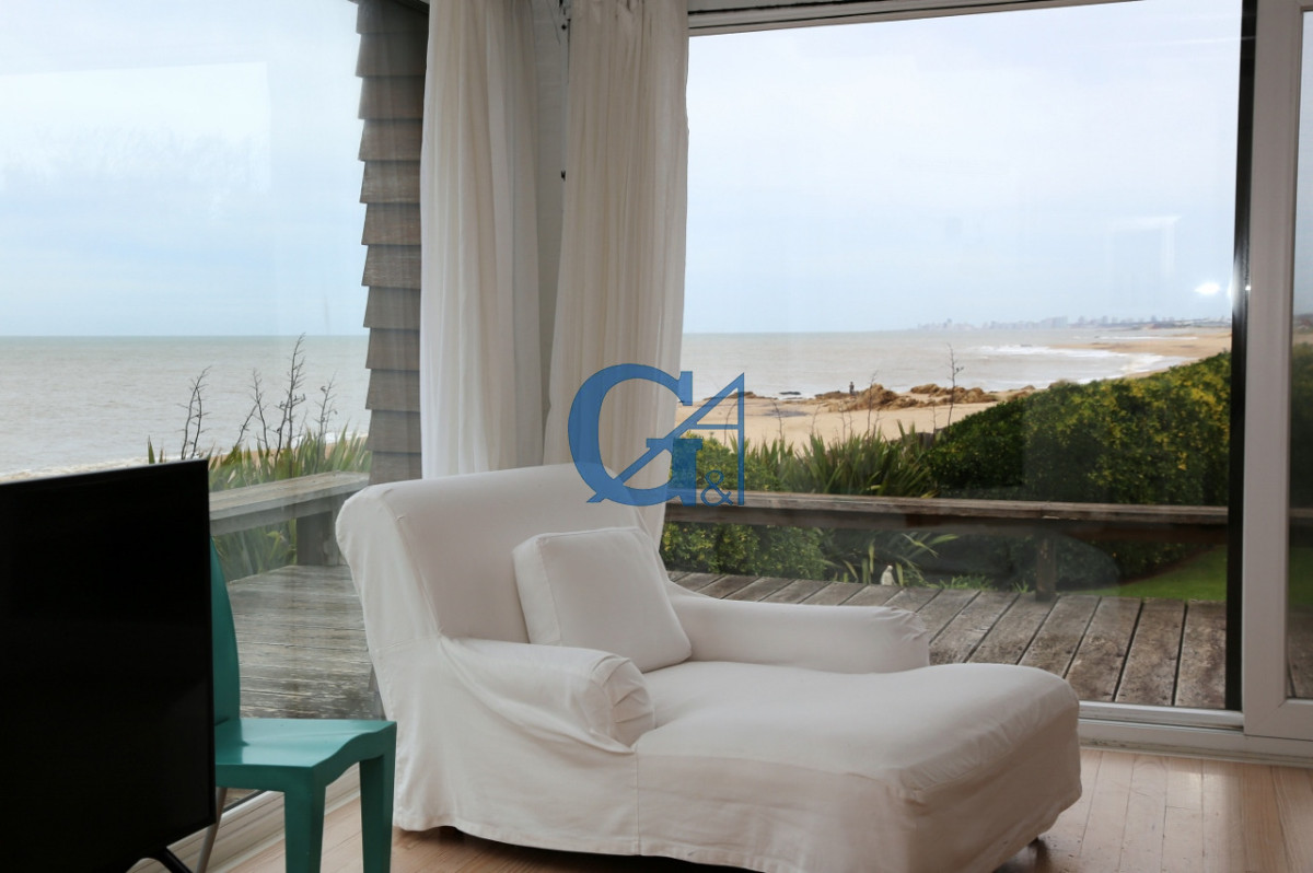 Casa ID.15714 - Descubre la esencia de la vida costera en esta espectacular casa en Punta Piedras