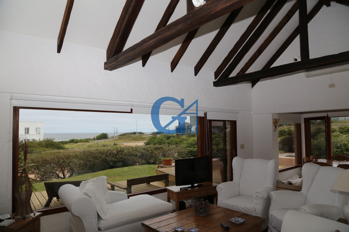 Casa ID.1215 - Casa a Pasos del Mar