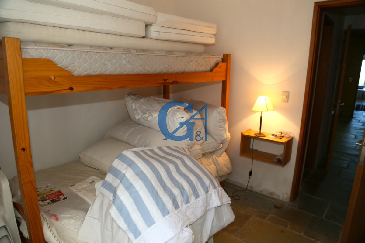 Casa ID.1228 - La Barra: Espacio y Confort para Disfrutar