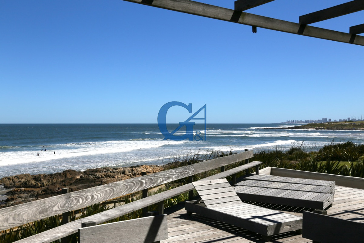 Casa ID.1228 - La Barra: Espacio y Confort para Disfrutar