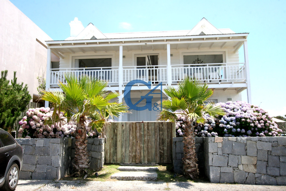 Casa ID.1318 - Casa de diseño a metros del mar
