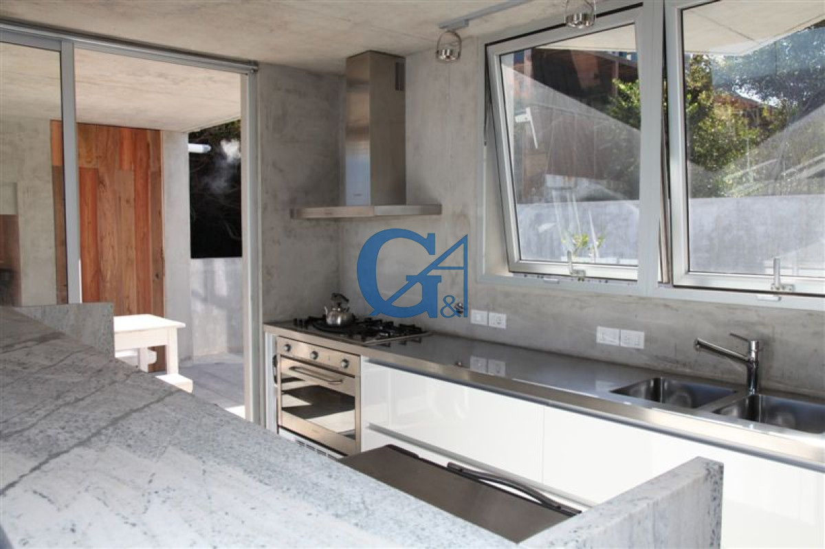 Casa ID.1479 - Casa en Manantiales, Punta Piedras