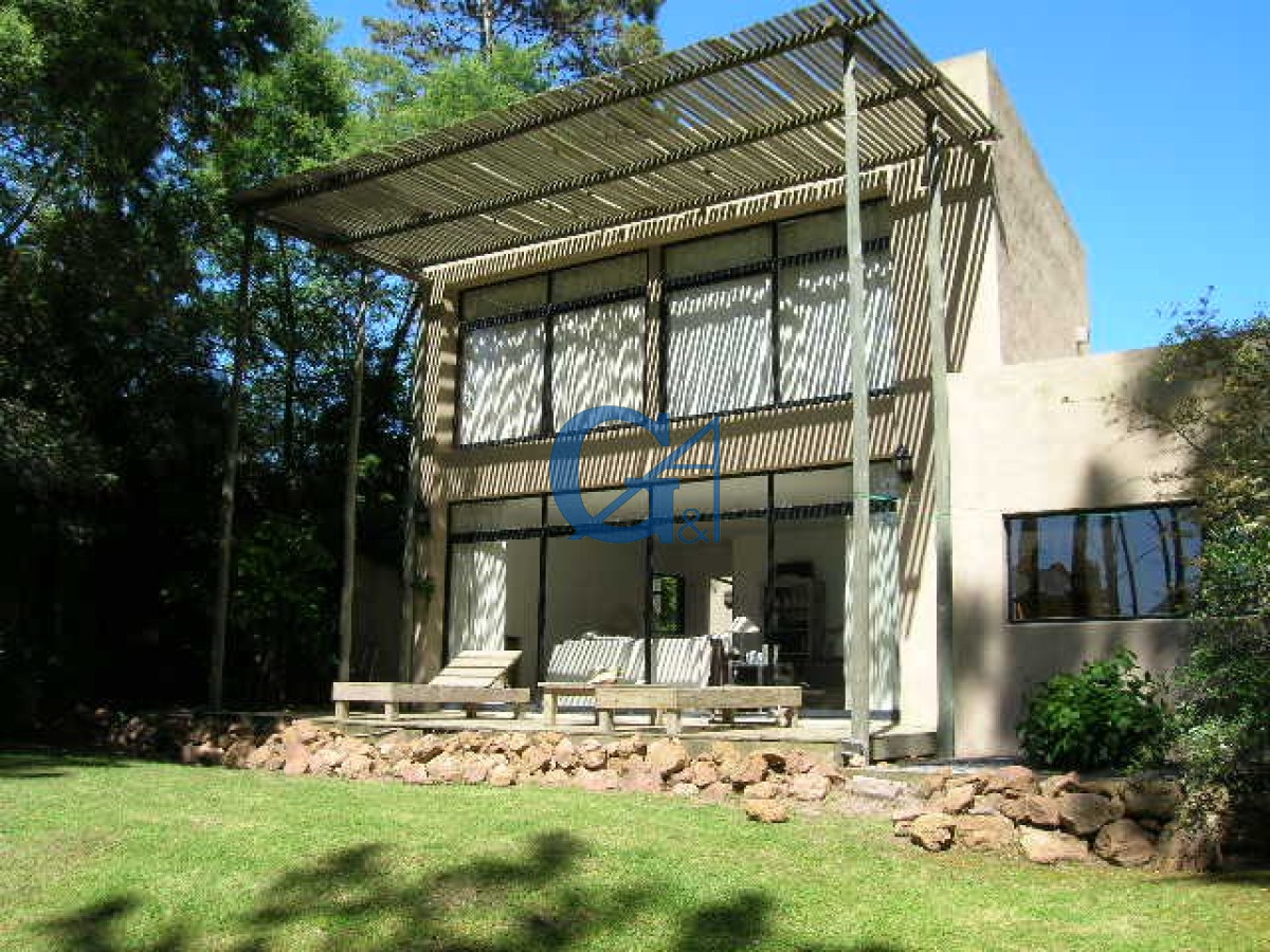 Casa ID.161 - Montoya, casa cómoda y canchera