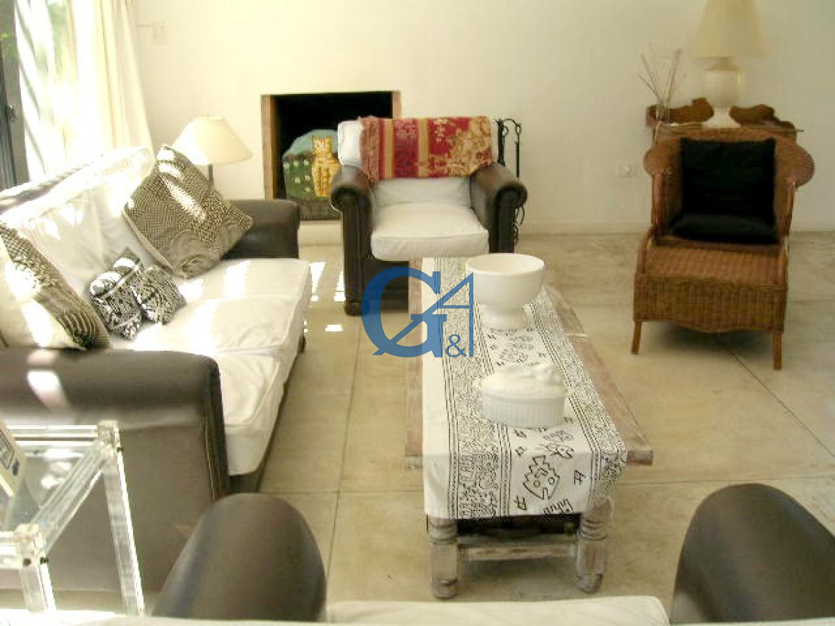Casa ID.161 - Montoya, casa cómoda y canchera
