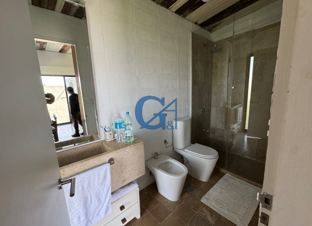 Casa ID.1749 - Casa en Manantiales, Punta Piedras
