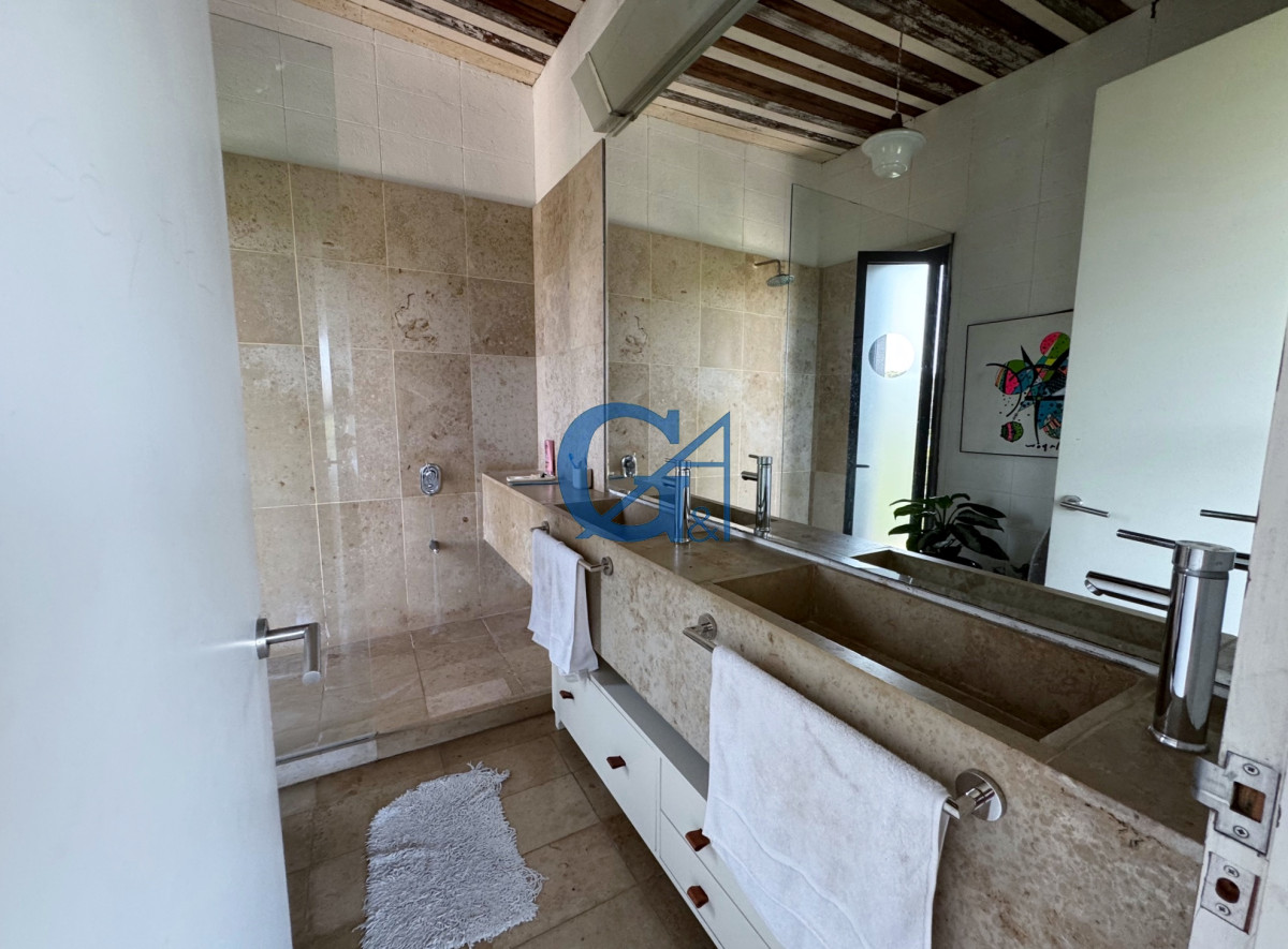 Casa ID.1749 - Casa en Manantiales, Punta Piedras