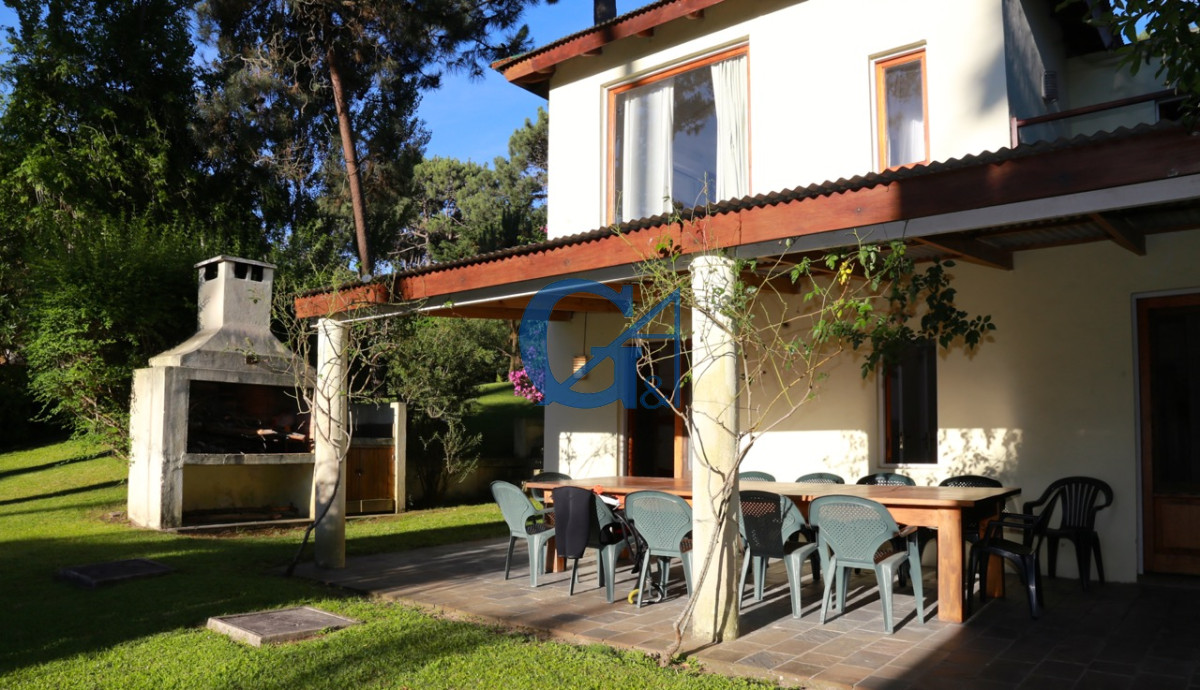 Casa ID.1952 - Montoya a tus pies