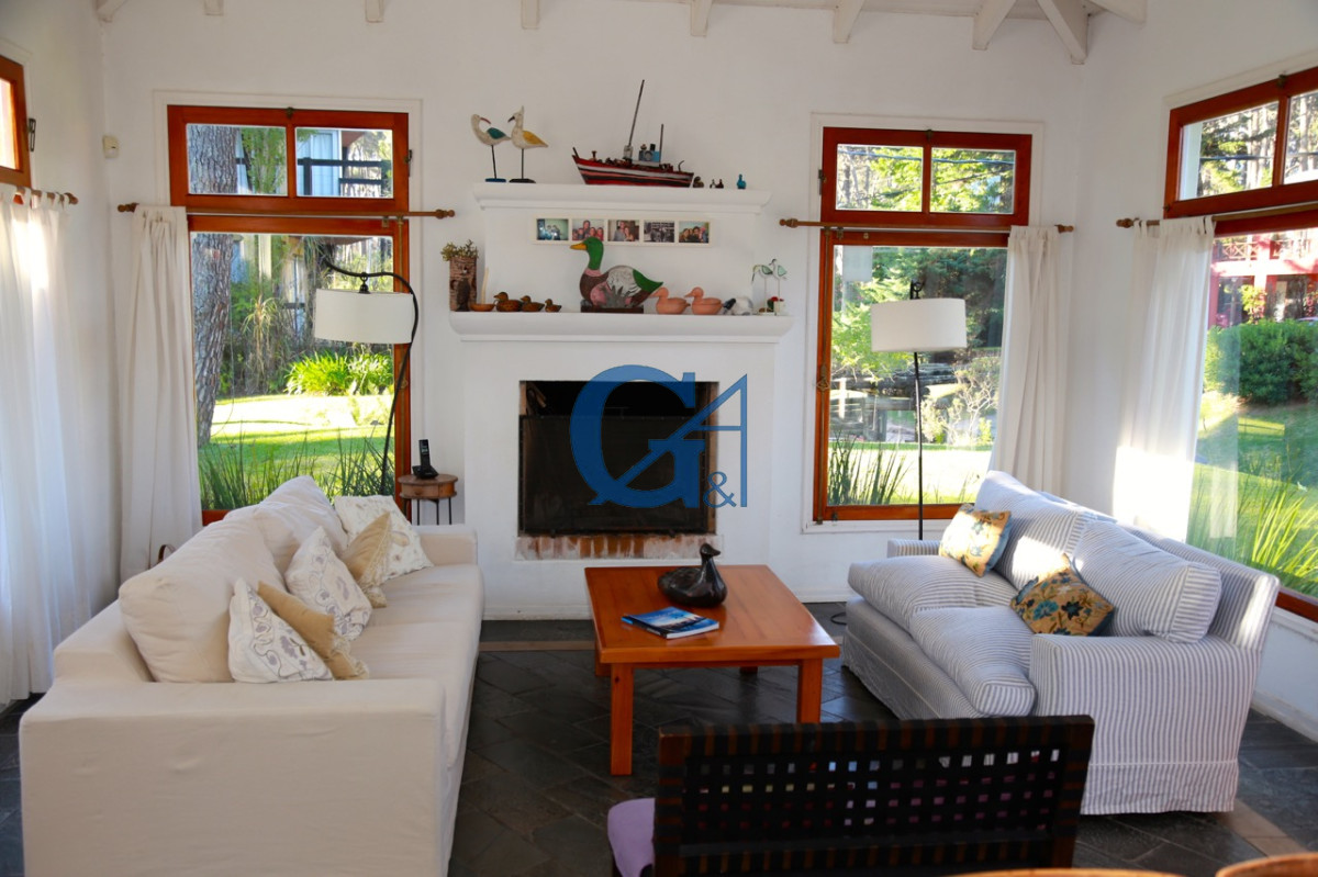 Casa ID.1952 - Montoya a tus pies