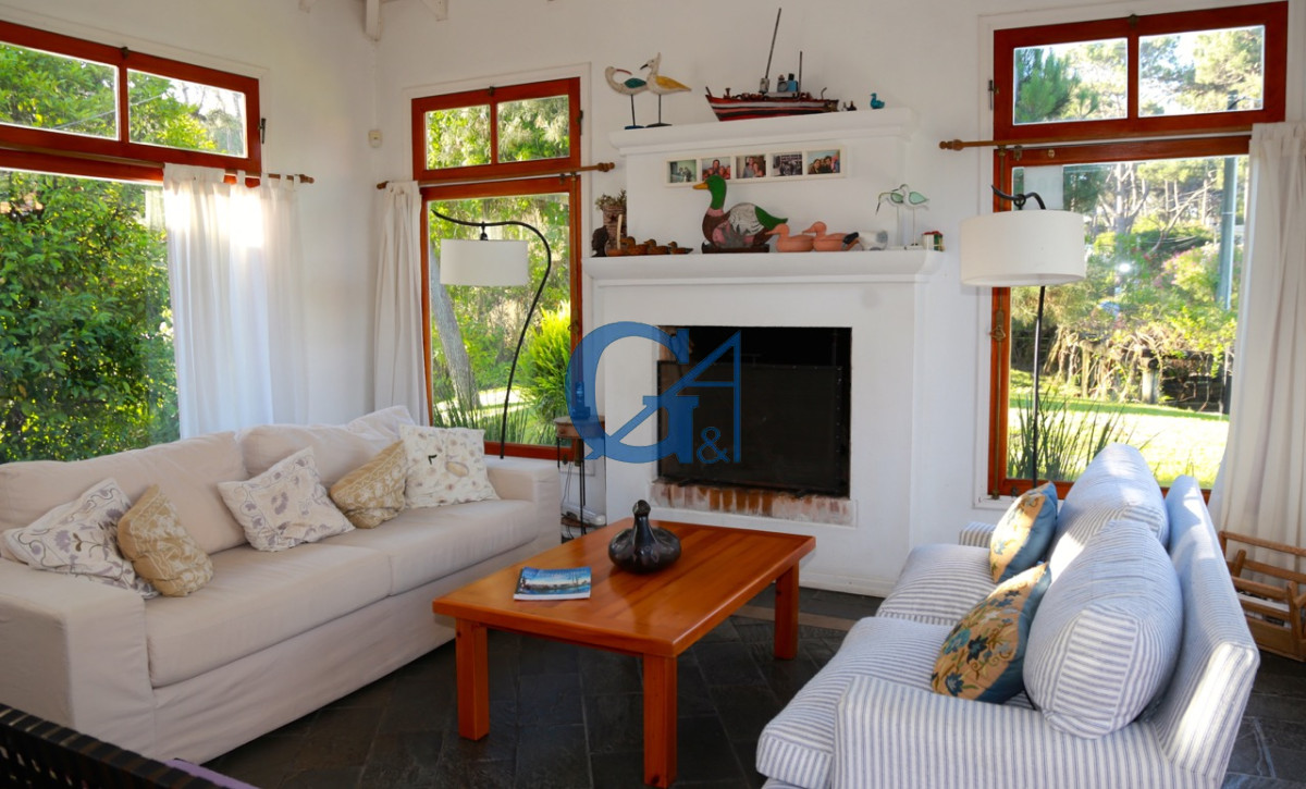 Casa ID.1952 - Montoya a tus pies