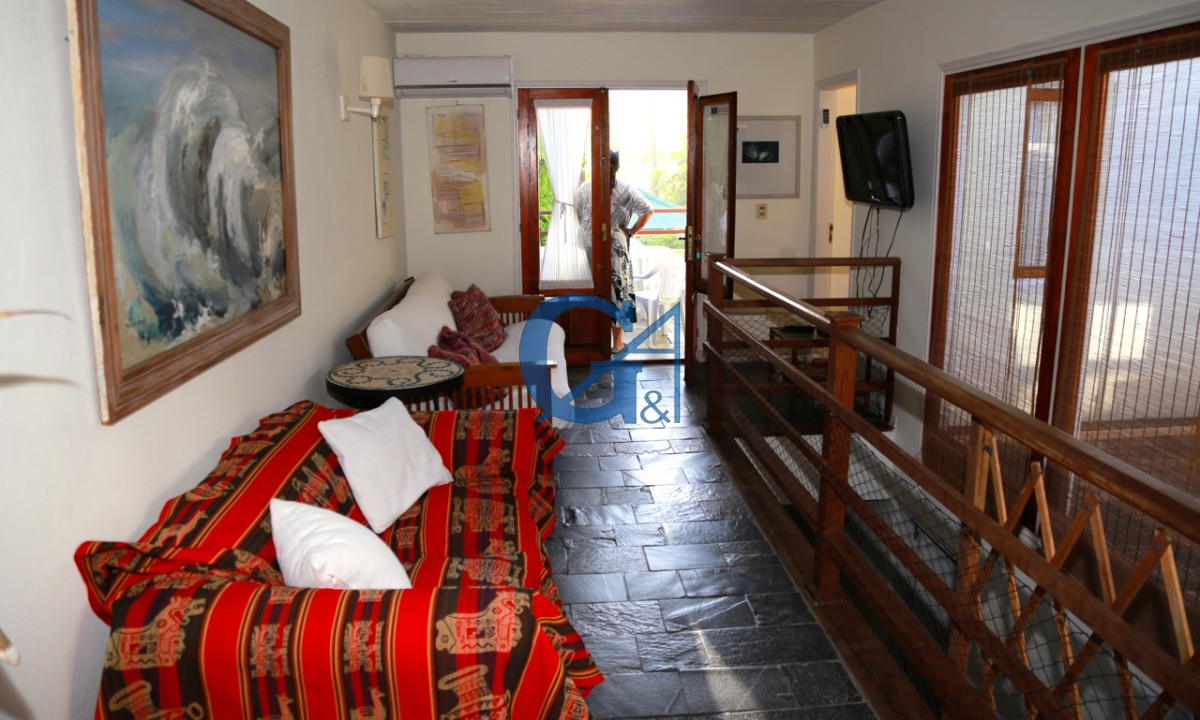 Casa ID.1952 - Montoya a tus pies