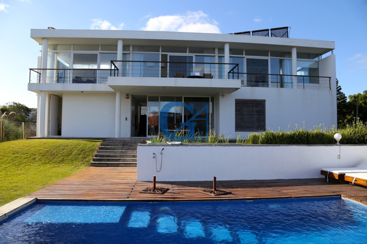 Casa ID.1989 - Casa en Manantiales, Punta Piedras