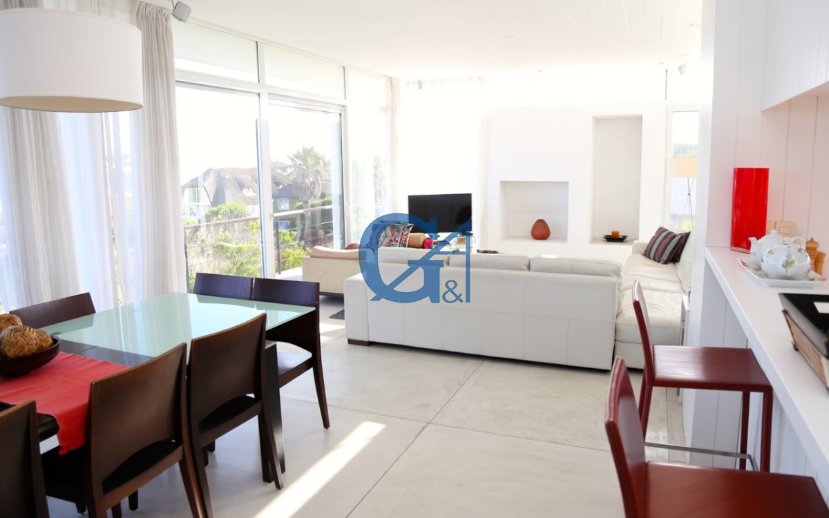 Casa ID.1989 - Casa en Manantiales, Punta Piedras